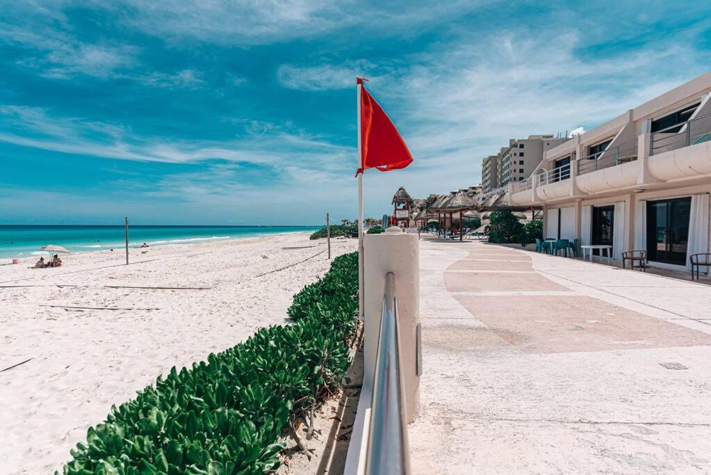Cancun Marlin 32 外观 照片