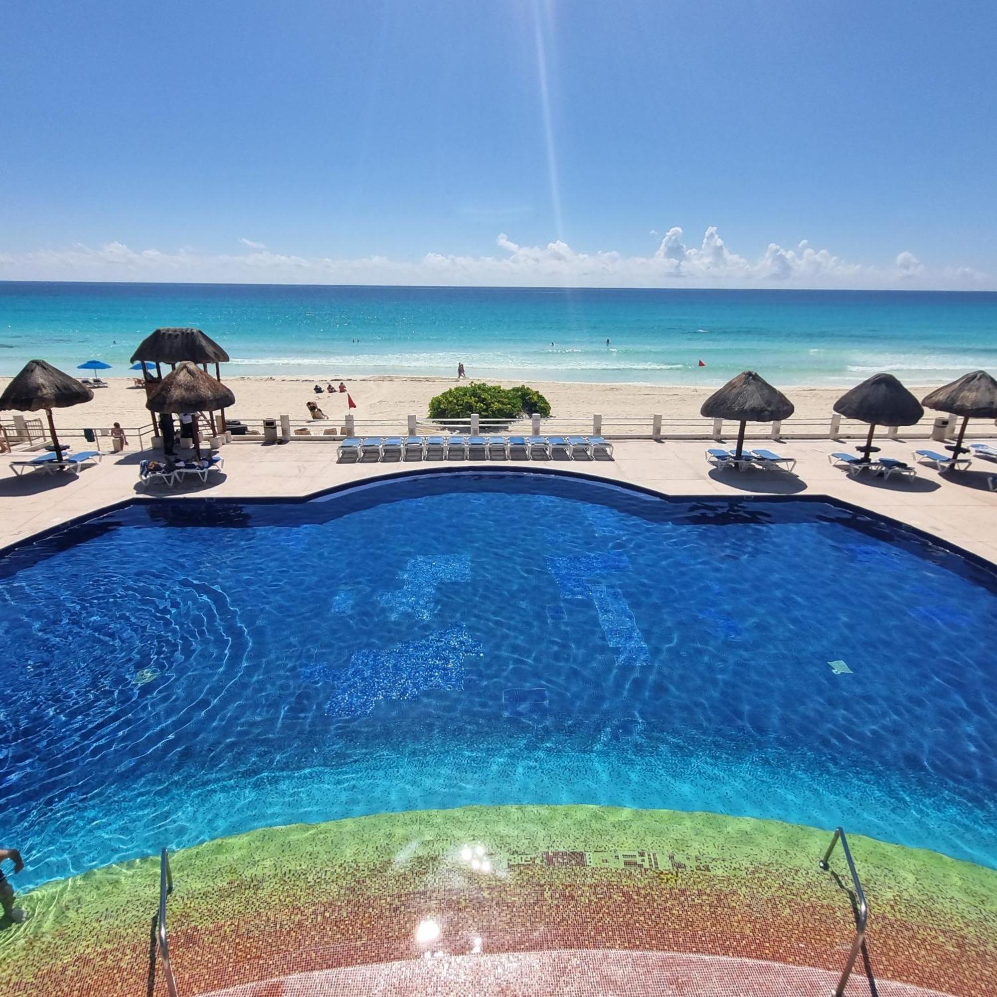 Cancun Marlin 32 外观 照片